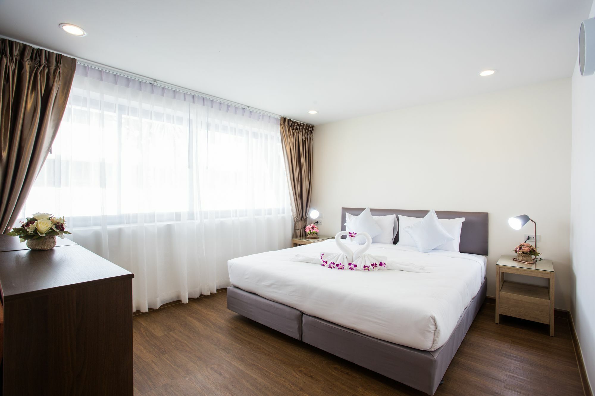 The Suites Apartment & Residence Patong Eksteriør bilde